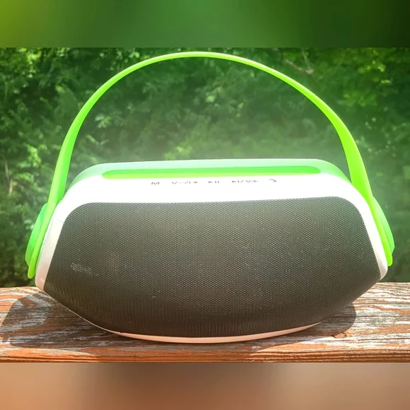 Margaritaville Wireless speakers - Picture 1 of 6